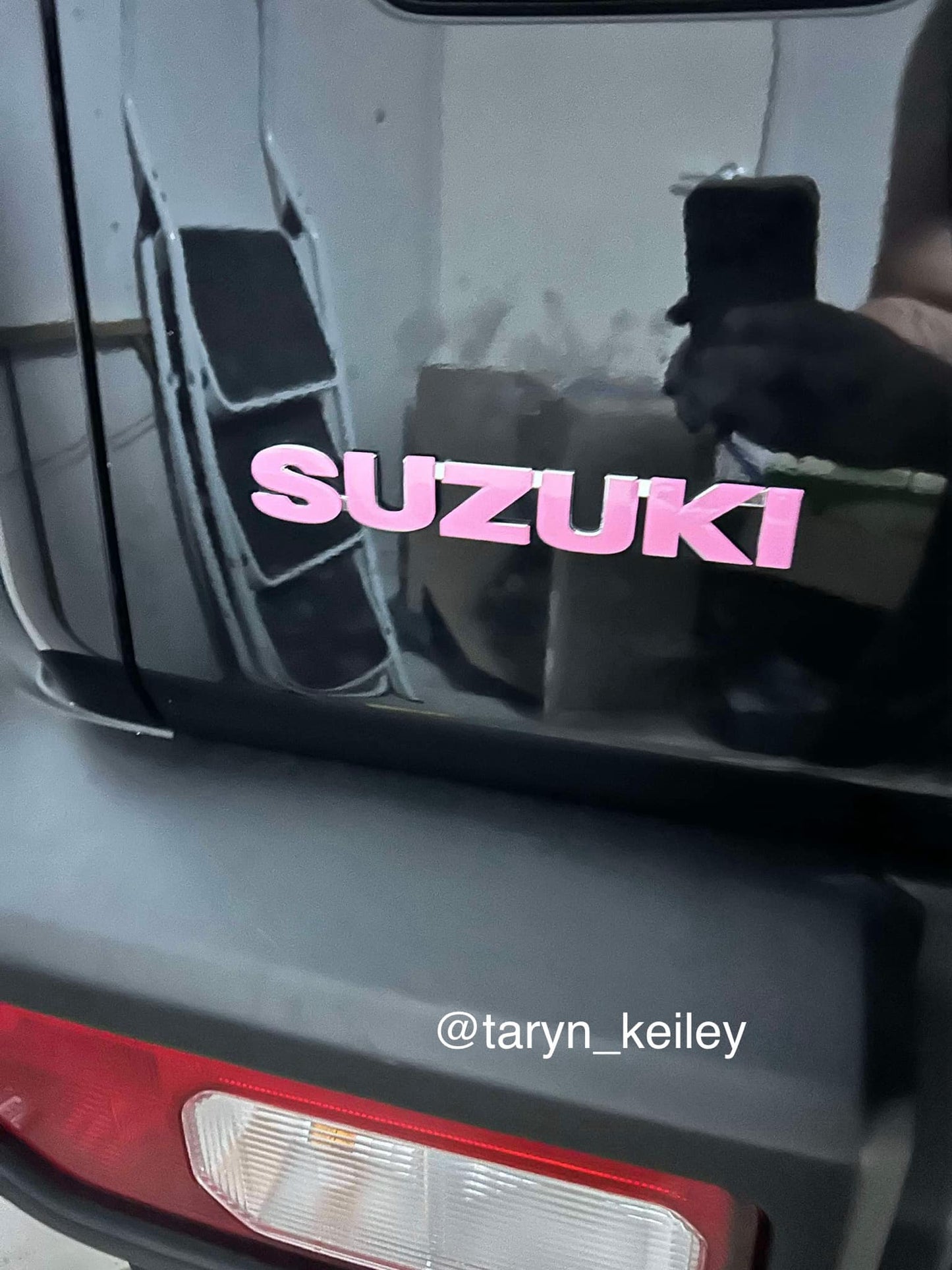 "Suzuki" Badge Overlay - JB/JC74